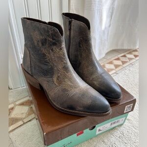 Diba True Cool Wind Boots